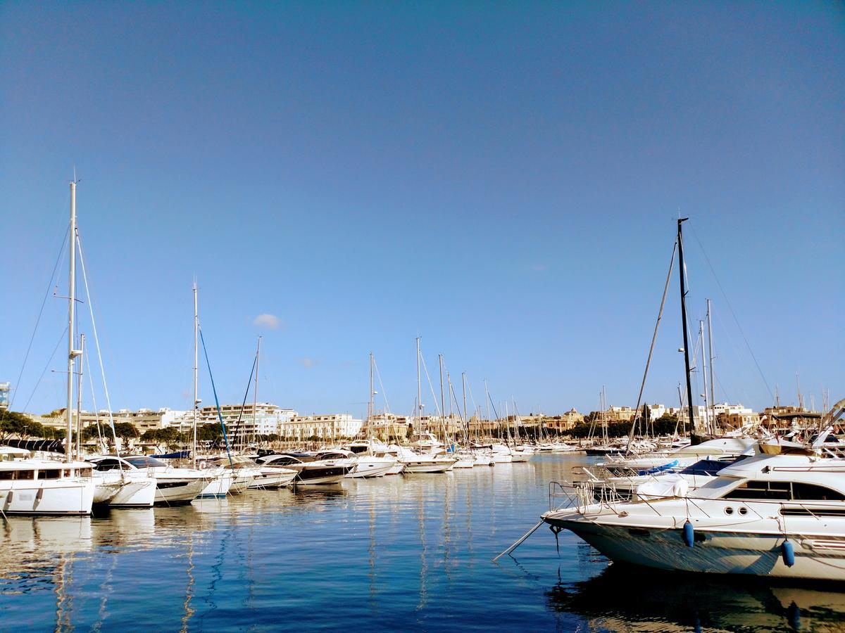 Charming Rooms With A Seaview Sliema Exteriör bild