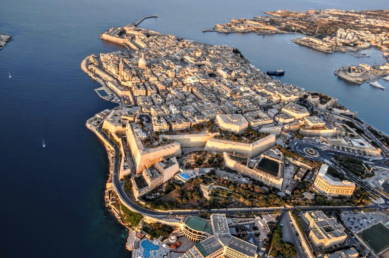 Charming Rooms With A Seaview Sliema Exteriör bild