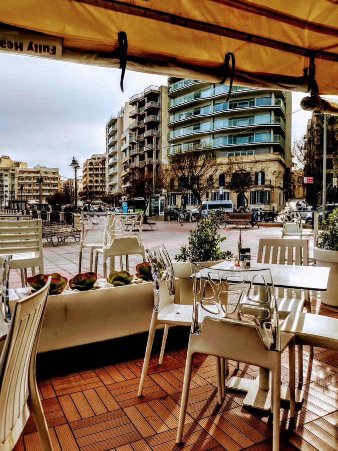 Charming Rooms With A Seaview Sliema Exteriör bild